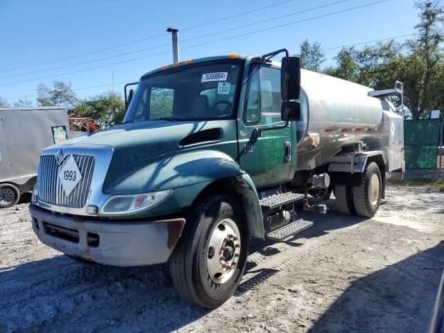 2004 International 4000 4200