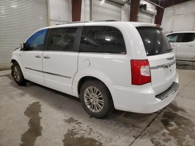 2014 Chrysler Town & Country Touring L