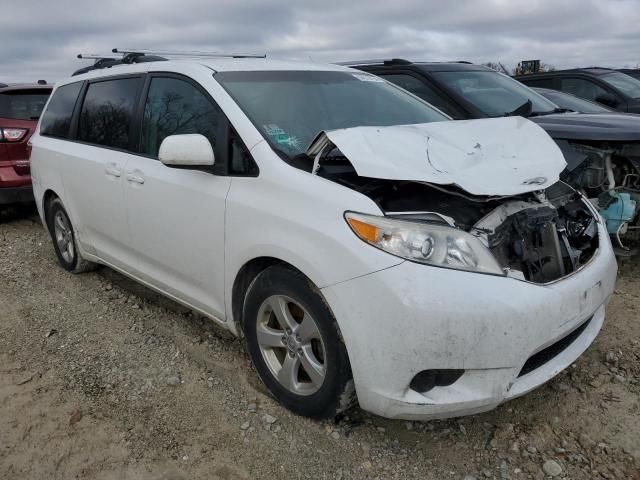 2015 Toyota Sienna LE