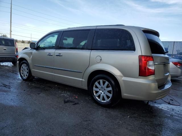 2015 Chrysler Town & Country Touring