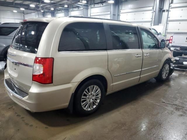 2014 Chrysler Town & Country Touring L