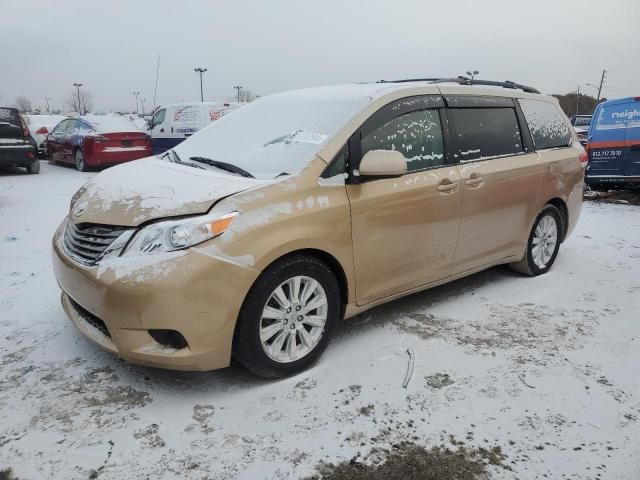 2013 Toyota Sienna XLE