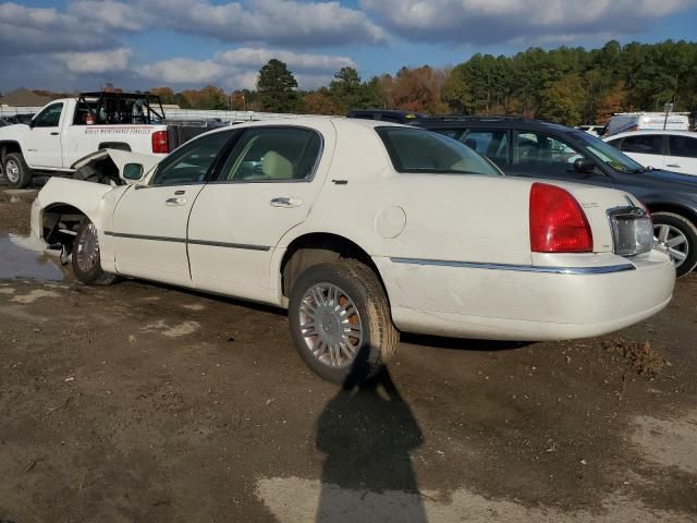 2007 Lincoln Town Car Signature Limited