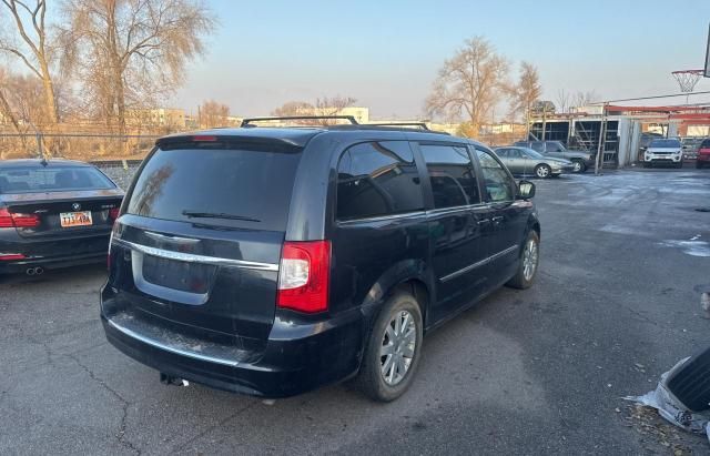 2014 Chrysler Town & Country Touring