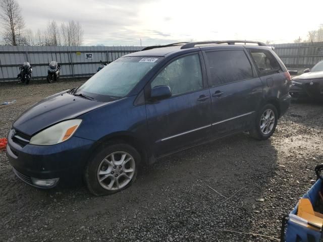 2004 Toyota Sienna XLE