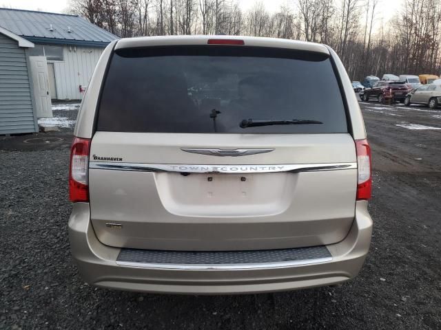 2014 Chrysler Town & Country Touring