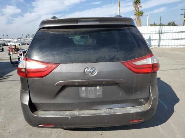 2017 Toyota Sienna LE