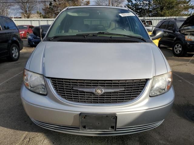 2003 Chrysler Town & Country LX