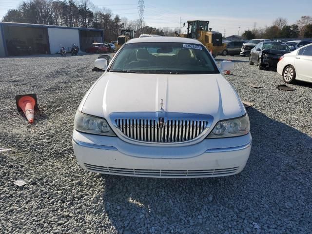 2007 Lincoln Town Car Signature