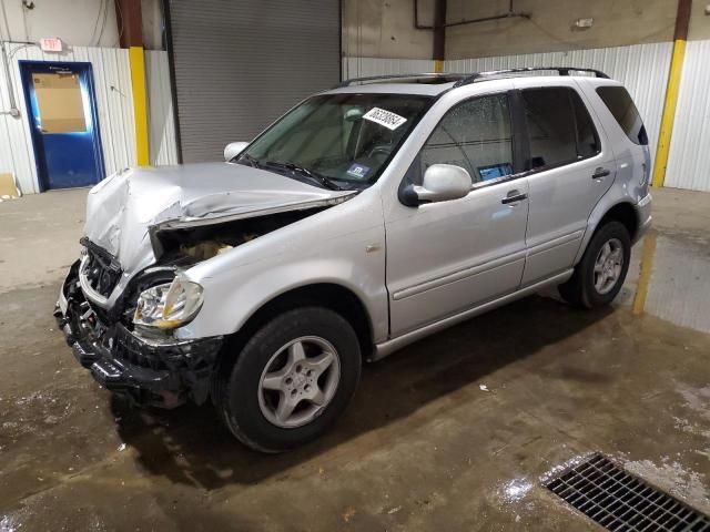 2000 Mercedes-Benz ML 320