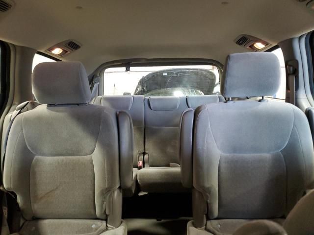 2004 Toyota Sienna CE