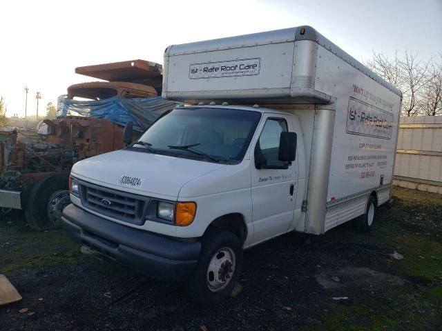 2007 Ford Econoline E450 Super Duty Cutaway Van