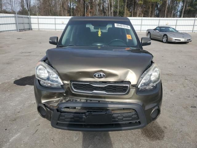 2013 KIA Soul +