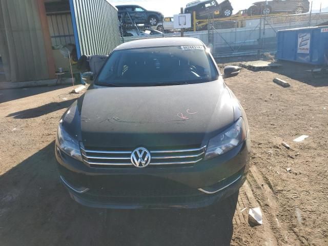 2013 Volkswagen Passat SE