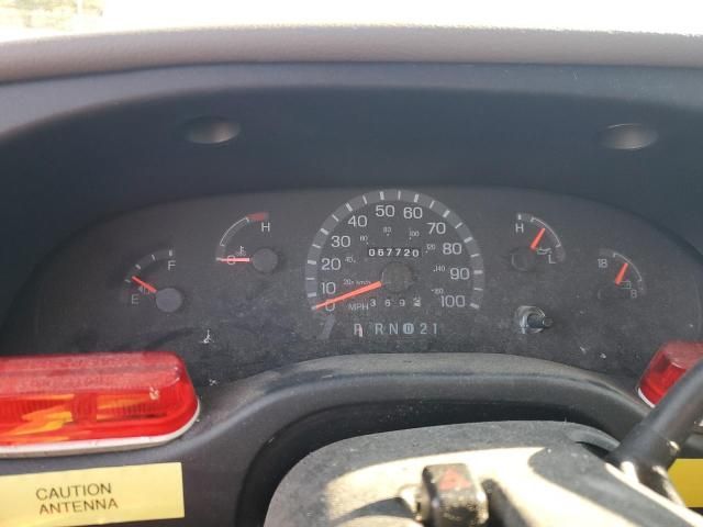 1999 Ford Econoline E350 Super Duty Van