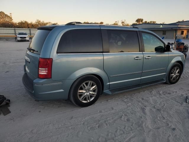 2009 Chrysler Town & Country Limited