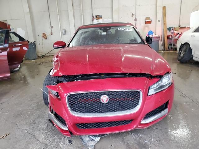 2016 Jaguar XF Prestige