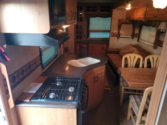 2011 Keystone Laredo