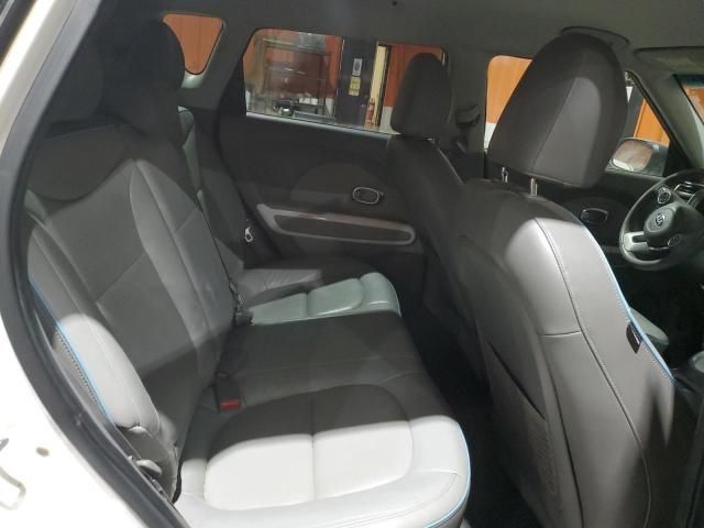 2016 KIA Soul EV +