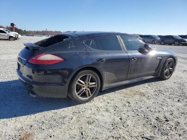 2011 Porsche Panamera 2