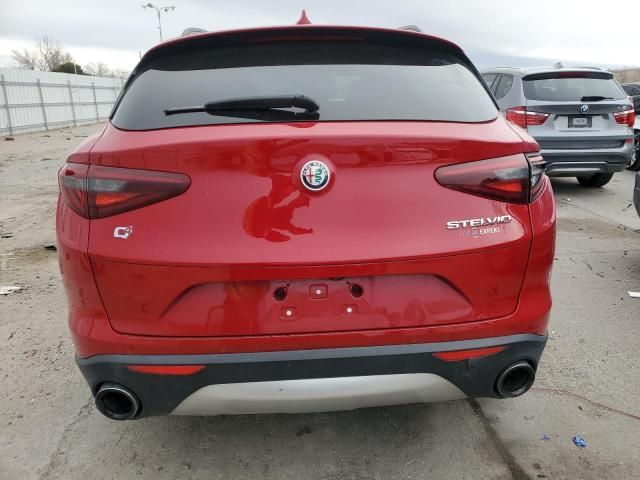 2018 Alfa Romeo Stelvio Sport