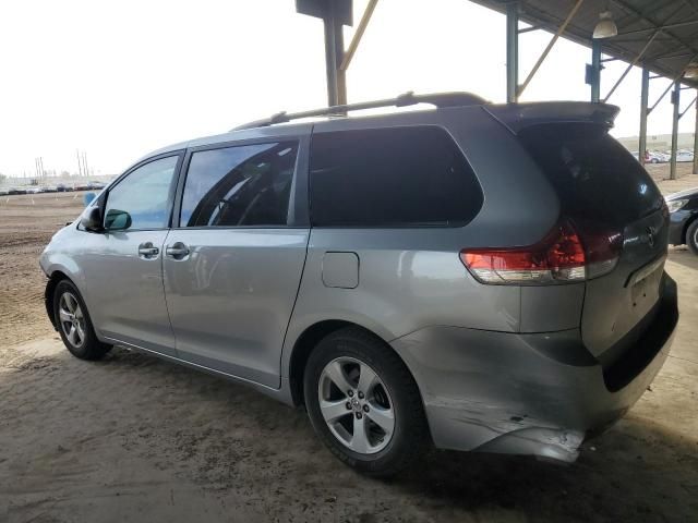 2014 Toyota Sienna LE