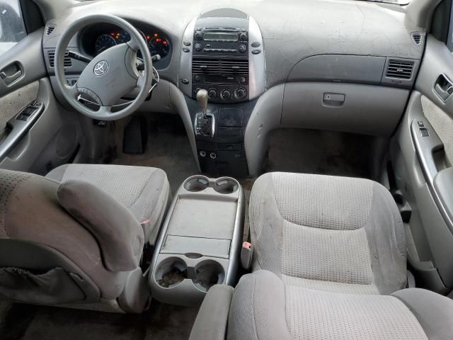 2007 Toyota Sienna CE