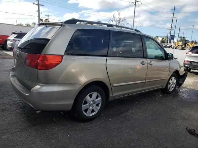 2010 Toyota Sienna CE