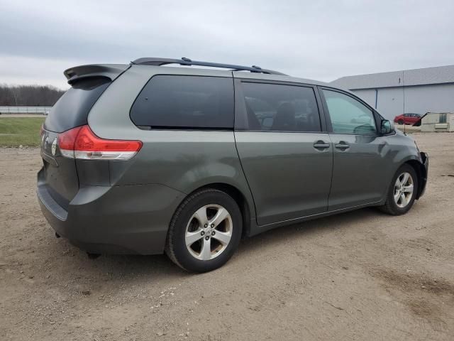 2011 Toyota Sienna LE