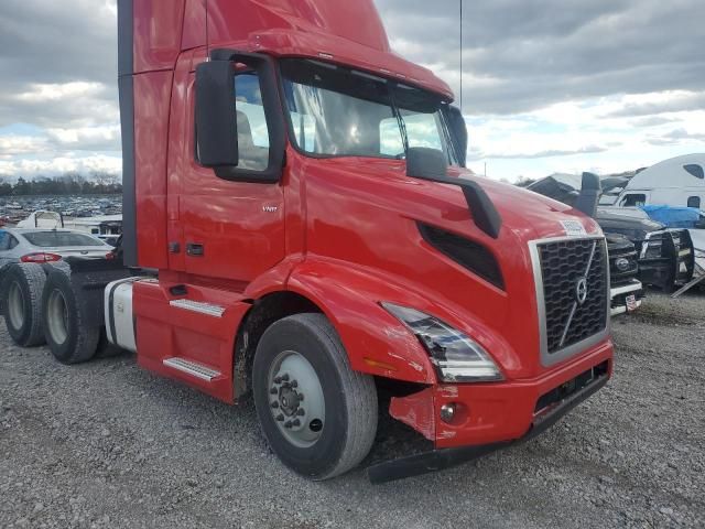 2020 Volvo VNR