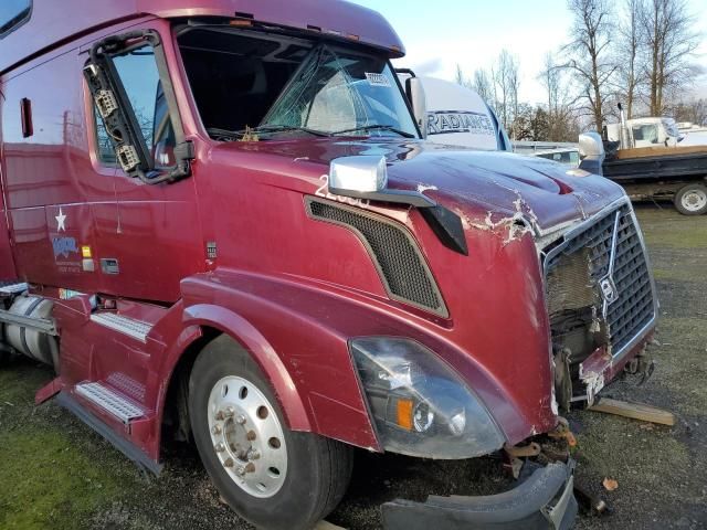 2013 Volvo VN VNL