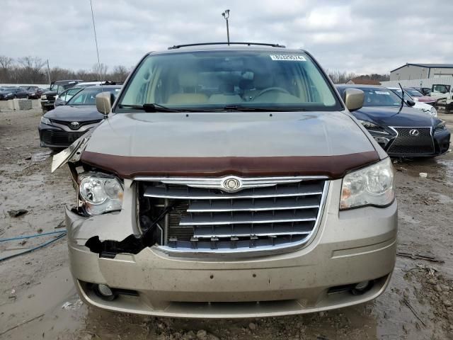 2008 Chrysler Town & Country Touring