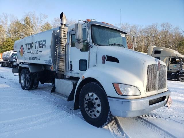 2009 Kenworth Construction T370