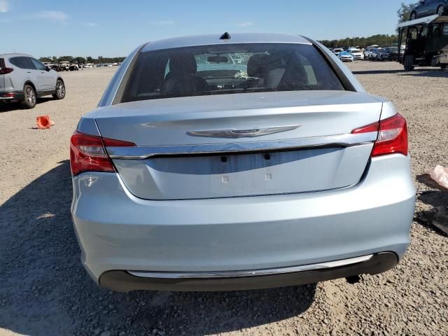 2013 Chrysler 200 Touring