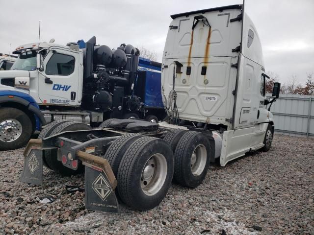 2016 Freightliner Cascadia 125