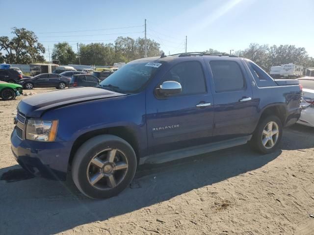 2013 Chevrolet Avalanche LS