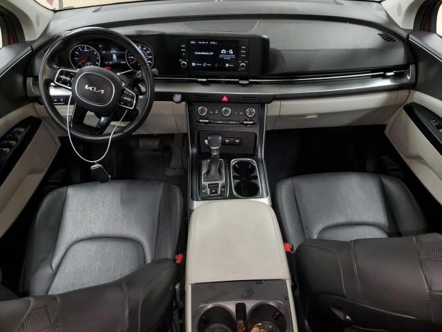 2022 KIA Carnival LX