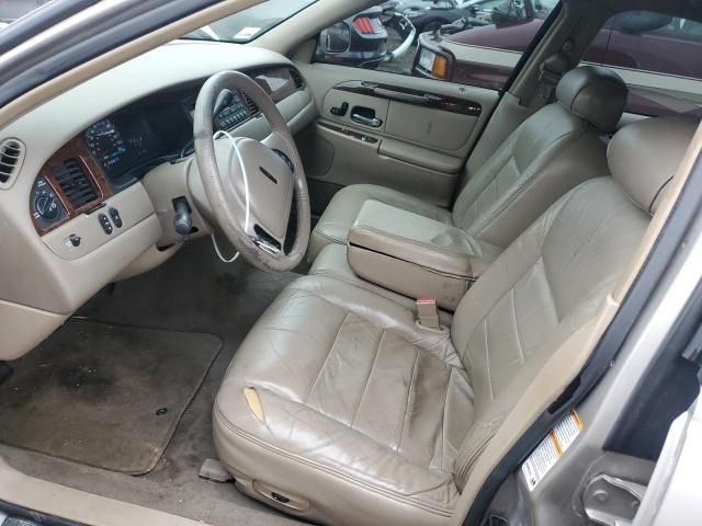 2001 Lincoln Town Car Executive