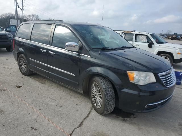 2014 Chrysler Town & Country Touring L