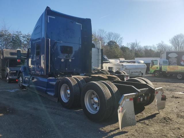 2020 Kenworth Construction T680