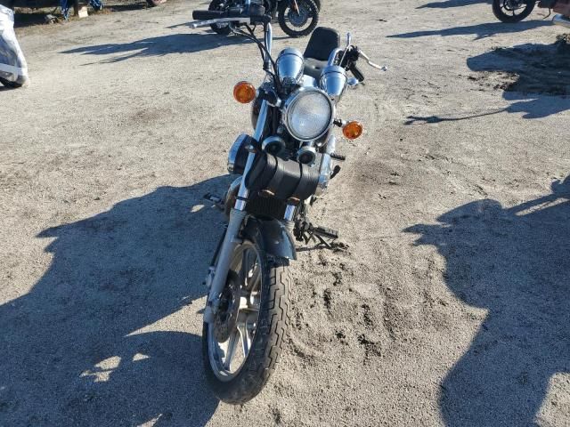 2004 Kawasaki VN750