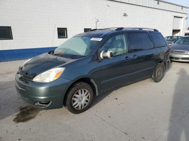 2005 Toyota Sienna CE