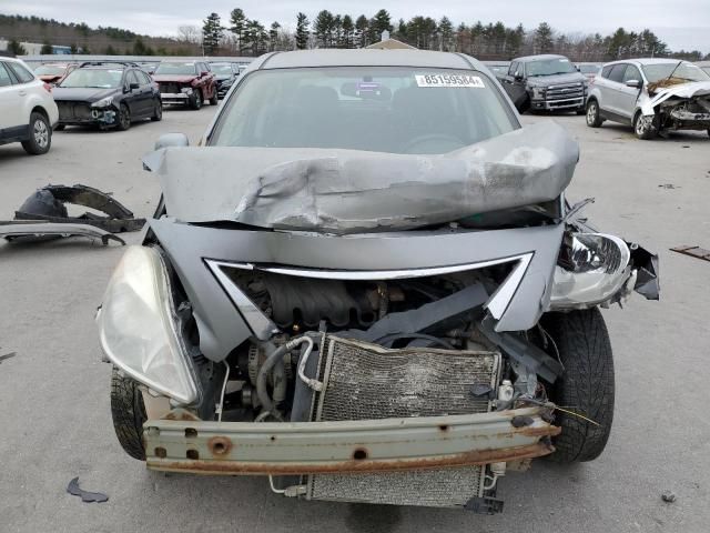 2013 Nissan Versa S