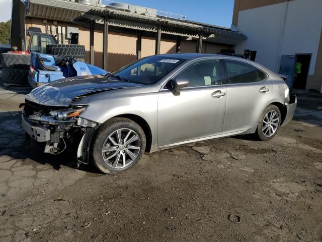 2017 Lexus ES 300H