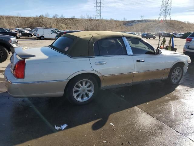 2005 Lincoln Town Car Signature Limited