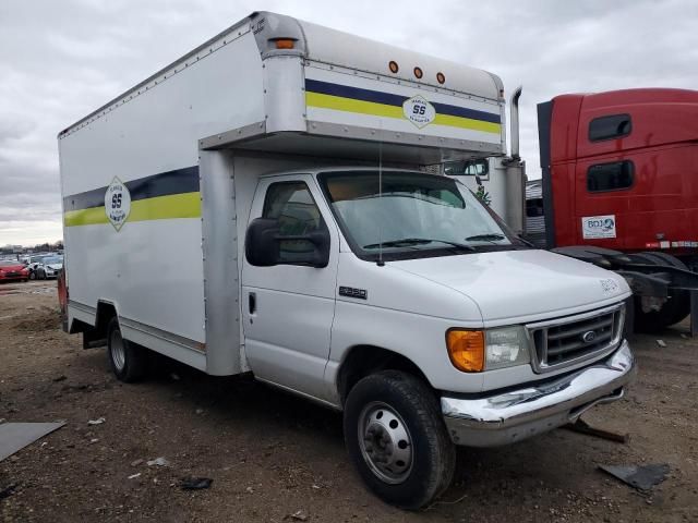 2007 Ford Econoline E350 Super Duty Cutaway Van