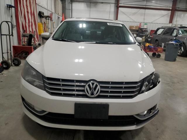 2014 Volkswagen Passat SEL