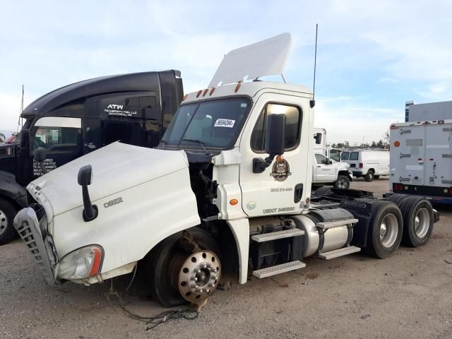 2015 Freightliner Cascadia 125