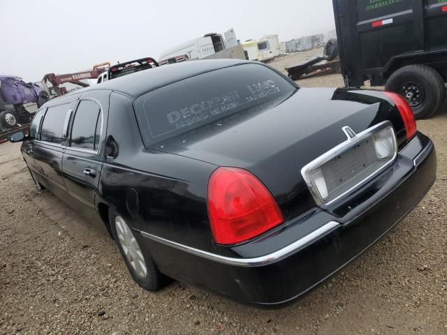 2003 Lincoln Town Car Executive