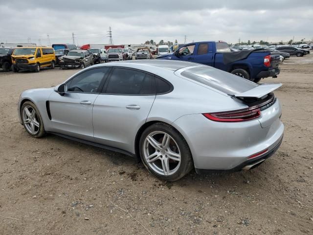 2018 Porsche Panamera 4